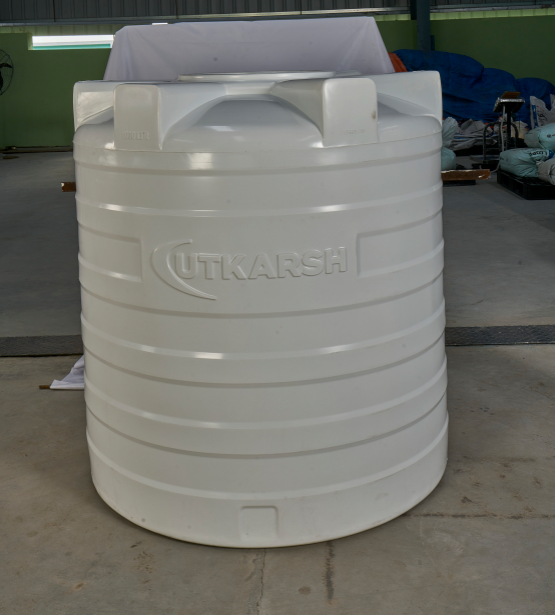 Industrial-grade water storage tanks 
